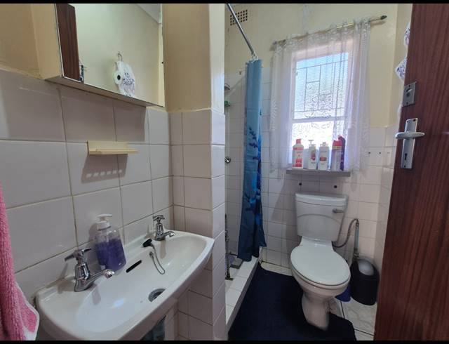 3 BEDROOM FREEHOLD FOR SALE IN VANDERBIJLPARK CE 5